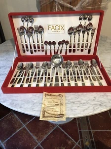 Servizio Di Posate Per 12, Brand FACIX, Made In Italy. Acciaio Placcato Oro. New - Foto 1 di 9