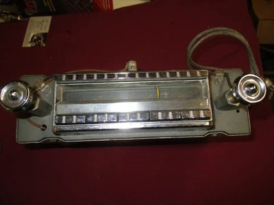 Packard Clipper 1956 y unidad de radio control ejecutiva Foto 1 de 3