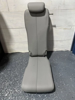 Toyota Sienna 2011-2020 segunda fila asiento central cuero gris OEM Foto 1 de 4