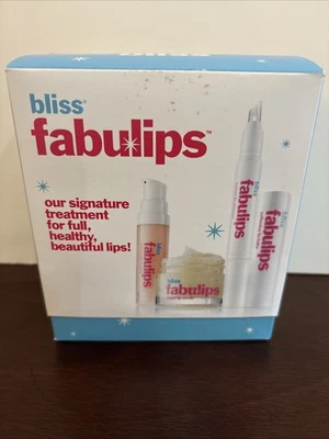 Bliss Fabulips Set de Regalo Limpiador Labial Espumoso Exfoliante Labial Relleno Bálsamo Labial - Raro Foto 1 de 4