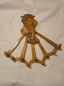 Perchero de madera expandible para niño con pelota de fútbol, perchero de madera vintage, - Imagen 1 de 7