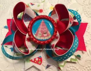 "Lo último Rosa Verde Turquesa Feliz Cumpleaños Fiesta Sombreros Botella Gorra Arco de Cabello 4 1/2" - Imagen 1 de 1