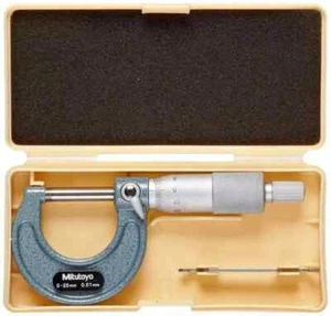 Mitutoyo 103-137 Outside Micrometer, 0-25mm Range, 0.01mm Gradation 0.002mm - Picture 1 of 3