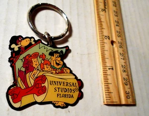 Universal Studios Florida 1995 Fred Wilma Pebbles Dino Flintstones Keyring Metal - Bild 1 von 5