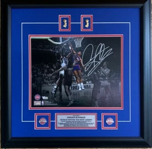 Dennis Rodman Detroit Pistons Autographed 11x14 Blocking Photo Framed Basketball - Picture 1 of 1