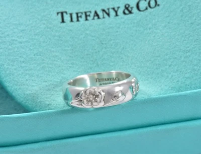 Size 7 Tiffany & Co Sterling Silver Rose Flower Band Ring 6mm in Pouch Nature - Image 1 of 4