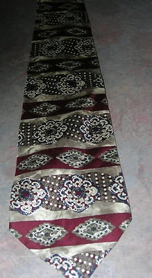 经典(57英寸-60英寸) Barrington 几何领带 — 第 1/2 张图片