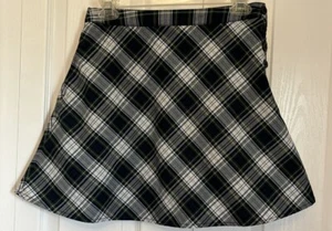 Tommy Hilfiger Green & Blue Plaid Girls Skort Size 10 - Picture 1 of 4