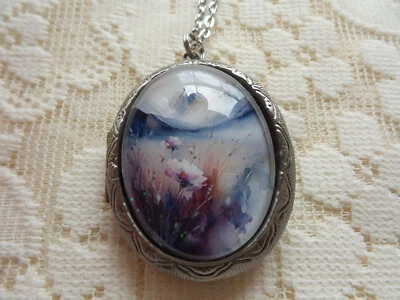 MEDALLÓN MONTAÑA FLORAL COLOR PLATA ANTIGUO Foto 1 de 4