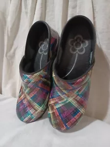 Sanita Clogs - Picture 1 of 3