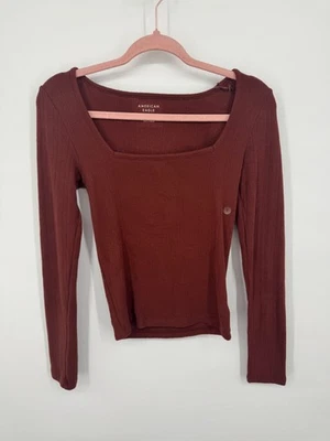 Новый с Ярлыками American Eagle Outfitters ребристый верхний женщин маленький бордовый квадратный вырез - Изображение 1 из 4