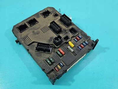 Centralina Modulo Comfort Citroën C3 I 9648715380 BSI / IM 28410 - Immagine 1 di 4