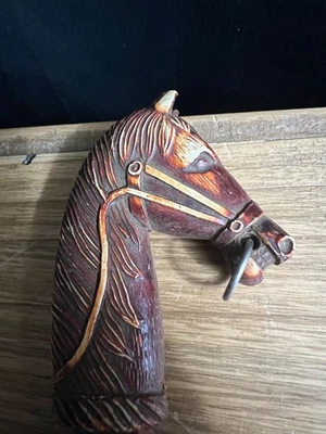 Cuerno de zapato de plástico vintage de 11" figura cabeza de caballo hecho en Japón Foto 1 de 4