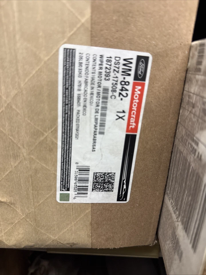 OEM NEW Ford Escape, MKX 2016-2024 Rear Wiper Motor & Bracket-DS7Z-17508-X - Image 1 of 1