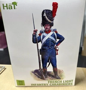 28mm Napoleonic French Light Infantry Carabiniers 28009 - Picture 1 of 3