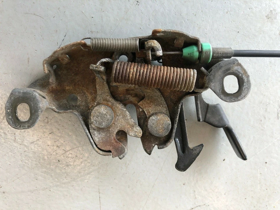 Nissan Murano 2003-2007 cierre de capó OEM Foto 1 de 4