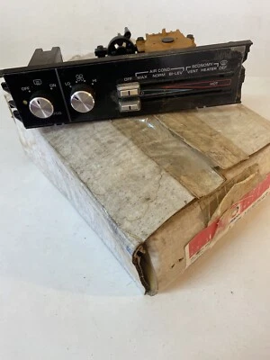 Nuevo de Lote Antiguo 86-88 Olds Ochenta y Ocho A/C-Calentador Control Climático Temp Oldsmobile Delta 87 Foto 1 de 4