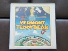 Vintage The Vermont Teddy Bear Co oprawiony oryginalna etykieta pudełkowa 11"x11"