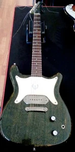 Vintage Epiphone 1965 original  Coronet Solid Body Electric Guitar -batwing head - Picture 1 of 7