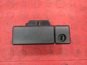 06-13 Suzuki Grand Vitara Glovebox Glove Box Compartment Handle Latch Black 1277 - Bild 1 von 4