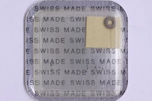Omega 1040 part 1113 Renvoi Setting Wheel Zeigerstellrad Rinvio NOS - Picture 1 of 2