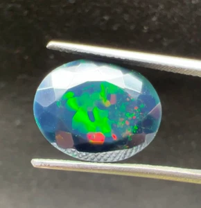 Pietra preziosa a nido d'ape sfaccettata opale fumè nero Welo 15x12x7 mm - Foto 1 di 5