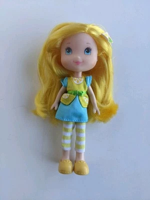Muñeca Hasbro TCFC RARA Fresa Shortcake Muñeca Berry Deslumbrante LIMÓN MERENGUE 6" Foto 1 de 4