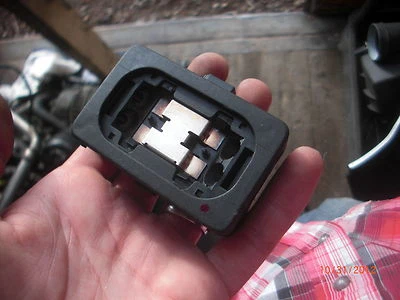 SENSOR DE LLUVIA MERCEDES-BENZ W210 W208 W220 E55 E430 E320 CLK430 S500 S430 S600 S55 Foto 1 de 3