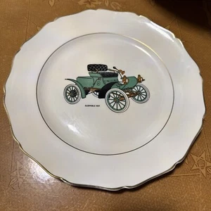 Old Vintage Oldsmobile 1904 Car Collectors Plate w Gold Trim & Scalloped Edges - Picture 1 of 6
