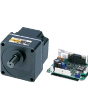 Motor/conductor de CC sin escobillas Oriental Motor AXH015K-5 - Imagen 1 de 3