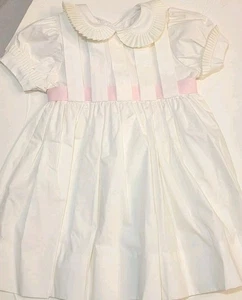 Vintage 80s Baby Girl 12M white Ruffled Baby Dress pleated ribbon classic USA - Picture 1 of 6
