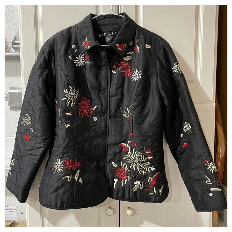  Jaqueta Silk Land Vintage Preta Acolchoada Floral Botão de Seda Tamanho 14 - Imagem 1 de 4