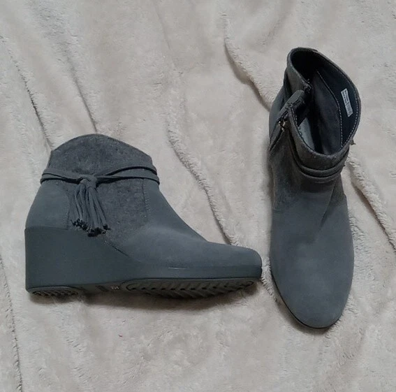 Crocs Mujer Gris Gamuza Cremallera Lateral Borla Botines Talla 7.5 Foto 1 de 4