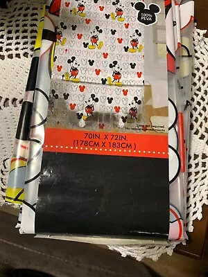 Cortina de Ducha Disney Nueva 70" x 72" Foto 1 de 4
