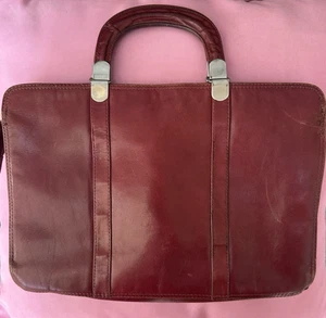 Mini bolso portafolio de cuero rojo sangre de buey Filene’s Uruguay vintage - Imagen 1 de 12