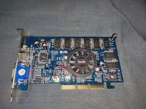 Hercules 3D Prophet 4500 PowerVR Kyro II 64Mb VGA AGP Video Graphics Card Retro - Foto 1 di 10