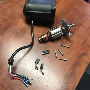 Assy motore completo parte OEM nuovo per seghetto da tavolo Dewalt 8-1/4" DWE7485 - Foto 1 di 11