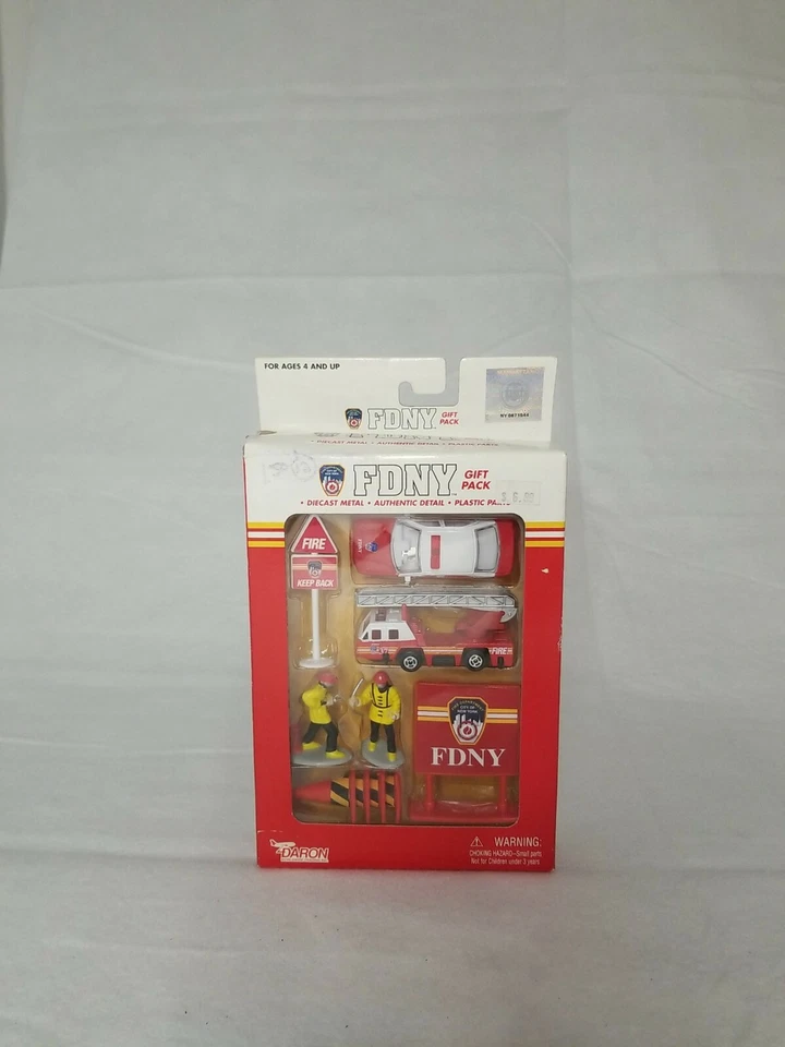 JUEGO REGALO REALTOY FDNY 10 PIEZAS | RT8740 Foto 1 de 4