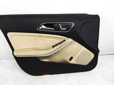 Mercedes-Benz Gla250 2019 moldura interior del panel de la puerta del conductor delantero - beige/negro Foto 1 de 4