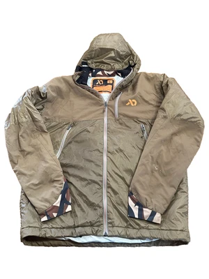 Chaqueta hinchada First Lite ASAT Uncompahgre para hombre talla L - color tierra seca Foto 1 de 2