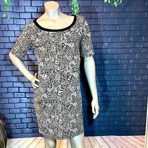 A Pea in the Pod black and greige, floral and paisley, maternity dress - Picture 1 of 6