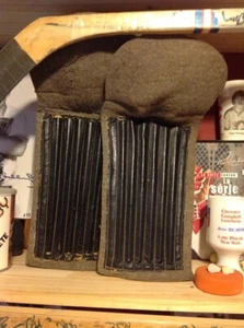 RARE CIRCA 1920 HOCKEY SHIN GUARDS ! - Picture 1 of 1