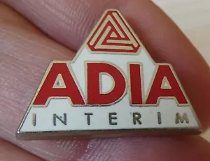 PIN'S AGENCE ADIA INTERIM SPONSOR SPORT ZAMAC PLESSIS - Bild 1 von 3