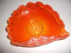 VINTAGE ORANGE GLASS BOWL CONTROLLED SILVER SPECKS OVAL FOLDED SIDE 7" WAVY EDGE - Picture 1 of 5