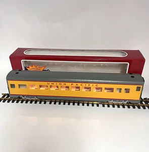 LGB 31570 UP Streamline Passenger Car C8/LN - Picture 1 of 21