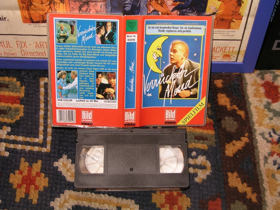 Bild am Sonntag  VHS-Rarität: Verrückter Mond (1986) K.Sutherland Nur auf VHS !! - Bild 1 von 1