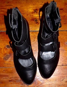 Black Real Leather Triple Strap Buckle Ballet Ballerina Flats sz 8 Perf Cond!! - Picture 1 of 3