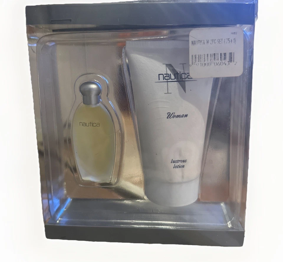 Raro Set de Regalo Perfume Mujer Náutica De Colección - EDT y Loción Lustrosa - Caja Sellada Foto 1 de 4