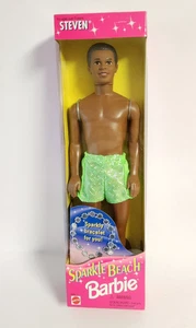 Barbie Sparkle Beach Steven 1995 bambola afroamericana 14353 Mattel nuova - Foto 1 di 6