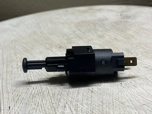 NEW GM Genuine Opel Brake Light Switch 90504499 1239433 - Picture 1 of 3